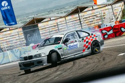 BMW E46 318CI 5L — ფოტო 4